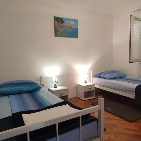 Gagula Apartment Vir